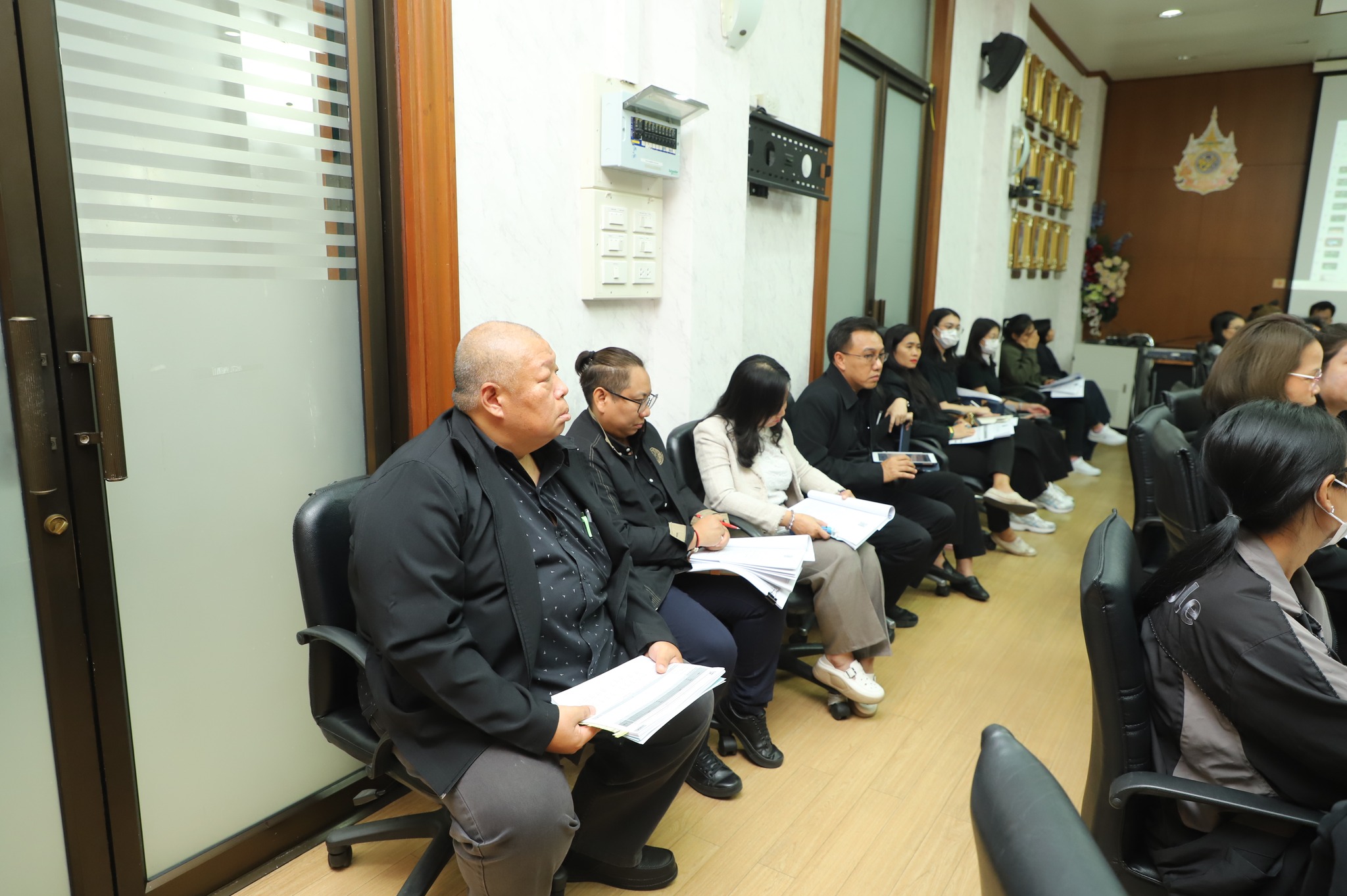 title - ประชุมคณะทำงานกำหนดตัวชี้วัด กำกับและติดตามผลการถ่ายทอดตัวชี้วัดระดับองค์กรสู่ระดับหน่วยงาน (Cascading) ของสำนักงานการปฏิรูปที่ดินเพื่อเกษตรกรรม (ส.ป.ก.) ครั้งที่ 1/2568 